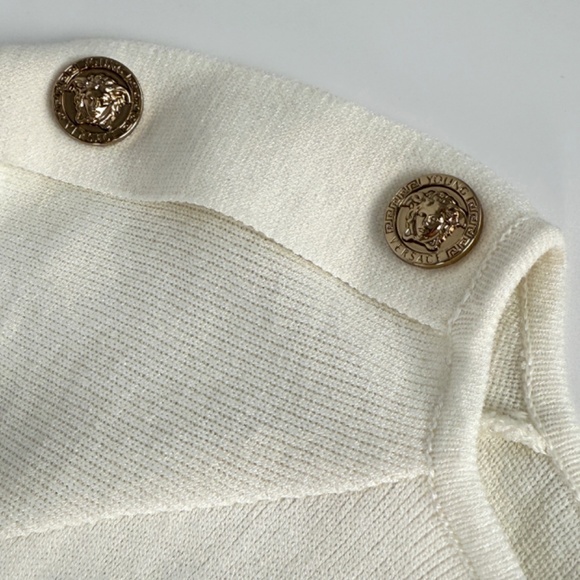 Authentic Young Versace Girls’ White Button Medusa Cap Sleeve Dress 7A - Picture 3 of 9